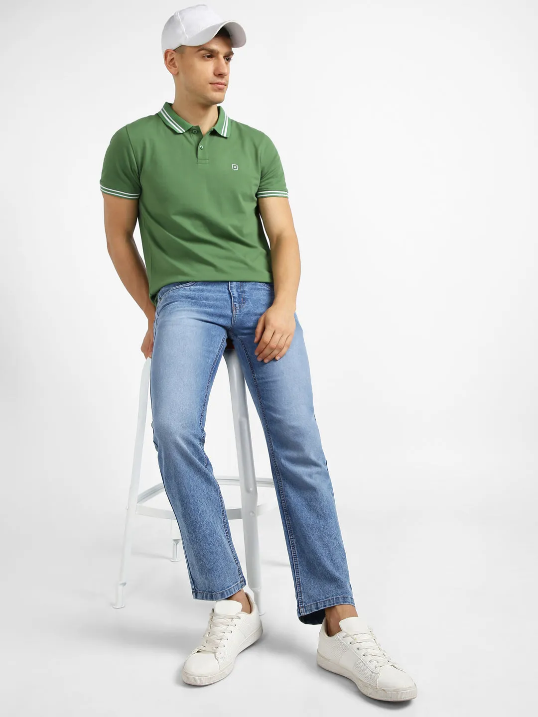 Men Light Blue Regular Fit Washed Jeans Stretchable