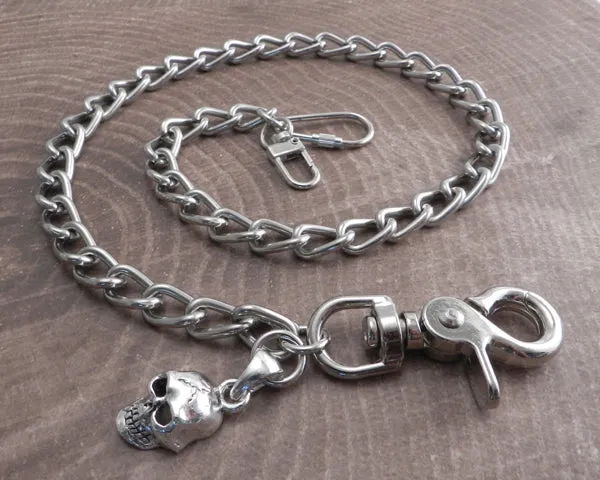 Shackle Smooth with Skull Pendant Wallet Chain 16"